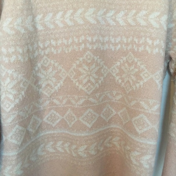 Calvin Klein Sweater - Picture 4 of 7